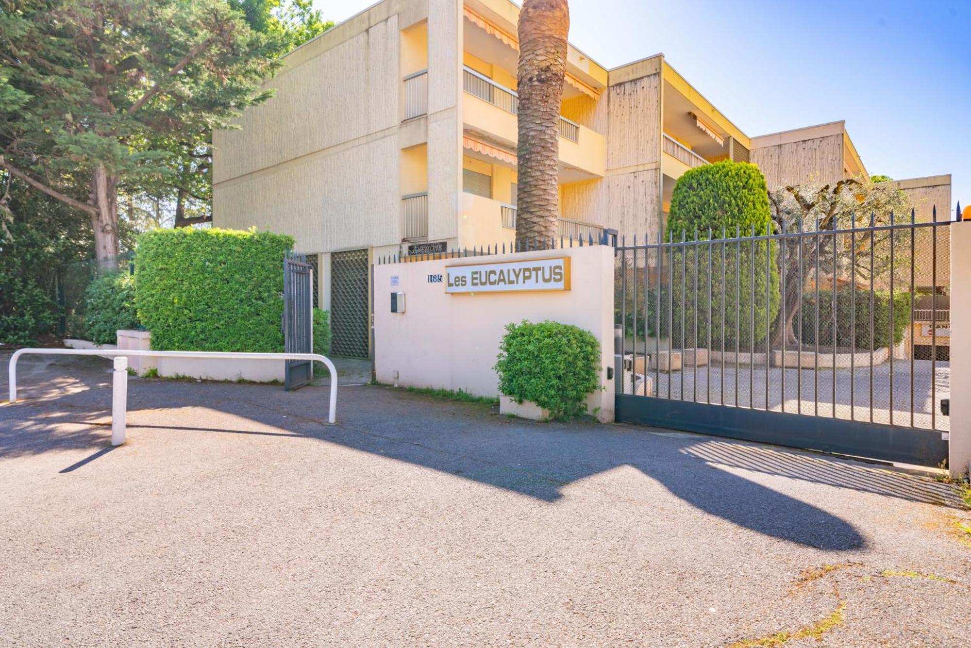 Spacious Apartment At A 5 Min Walk From The Beach Antibes Exterior foto